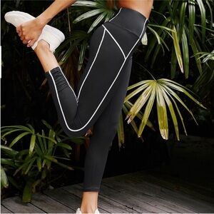 Free People Movement You’re A Peach Leggings in Black